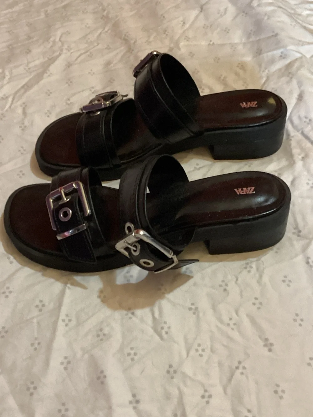Zara Black Double-Buckle Slide Mules - Picture 4 of 6